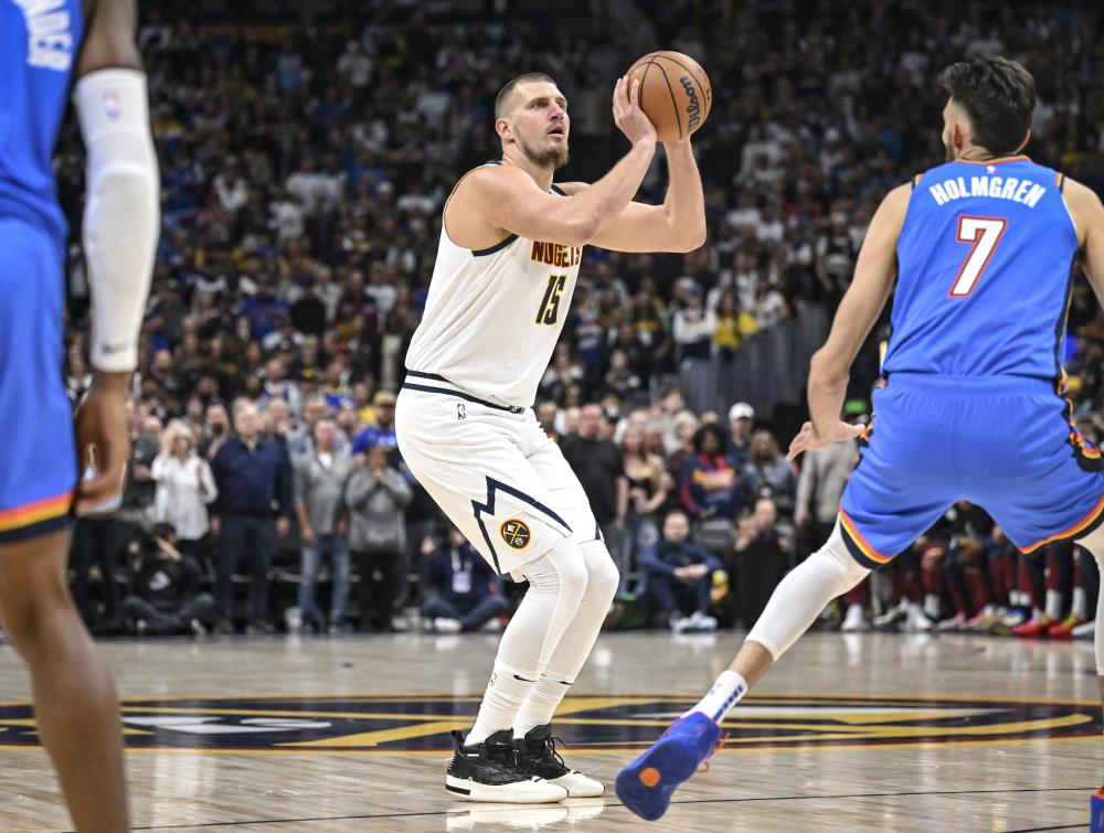 通过精湛的 通过精湛的