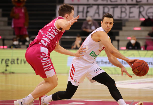 了布伦特福 了布伦特福